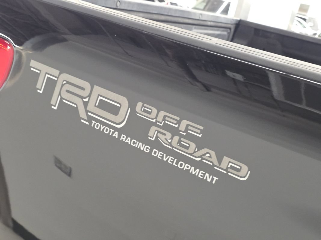 Used 2012 Toyota Tundra 4x4 CrewMax w/ SR5 Pkg image 44