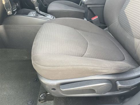 Used 2012 Kia Soul image 19