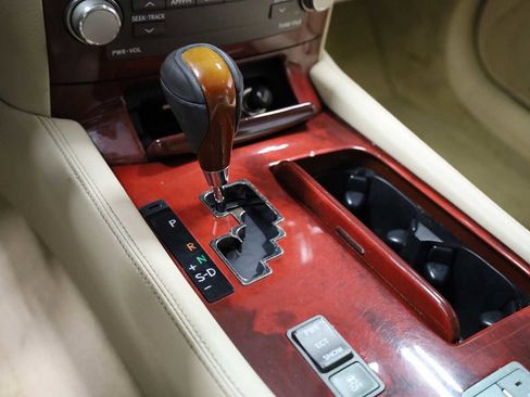 Used 2011 Lexus LS 460 w/ Comfort Pkg image 26