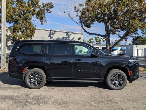 New 2026 Jeep Grand Wagoneer Limited image 3