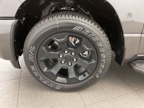 New 2026 RAM 1500 Express image 8