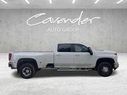 Used 2025 Chevrolet Silverado 3500 LT w/ Texas Edition AWD/4WD image 21