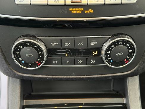 Used 2019 Mercedes-Benz GLE 400 4MATIC image 30