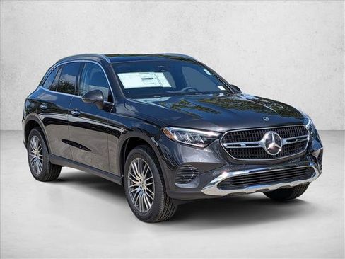 Used 2026 Mercedes-Benz GLC 300 image 7