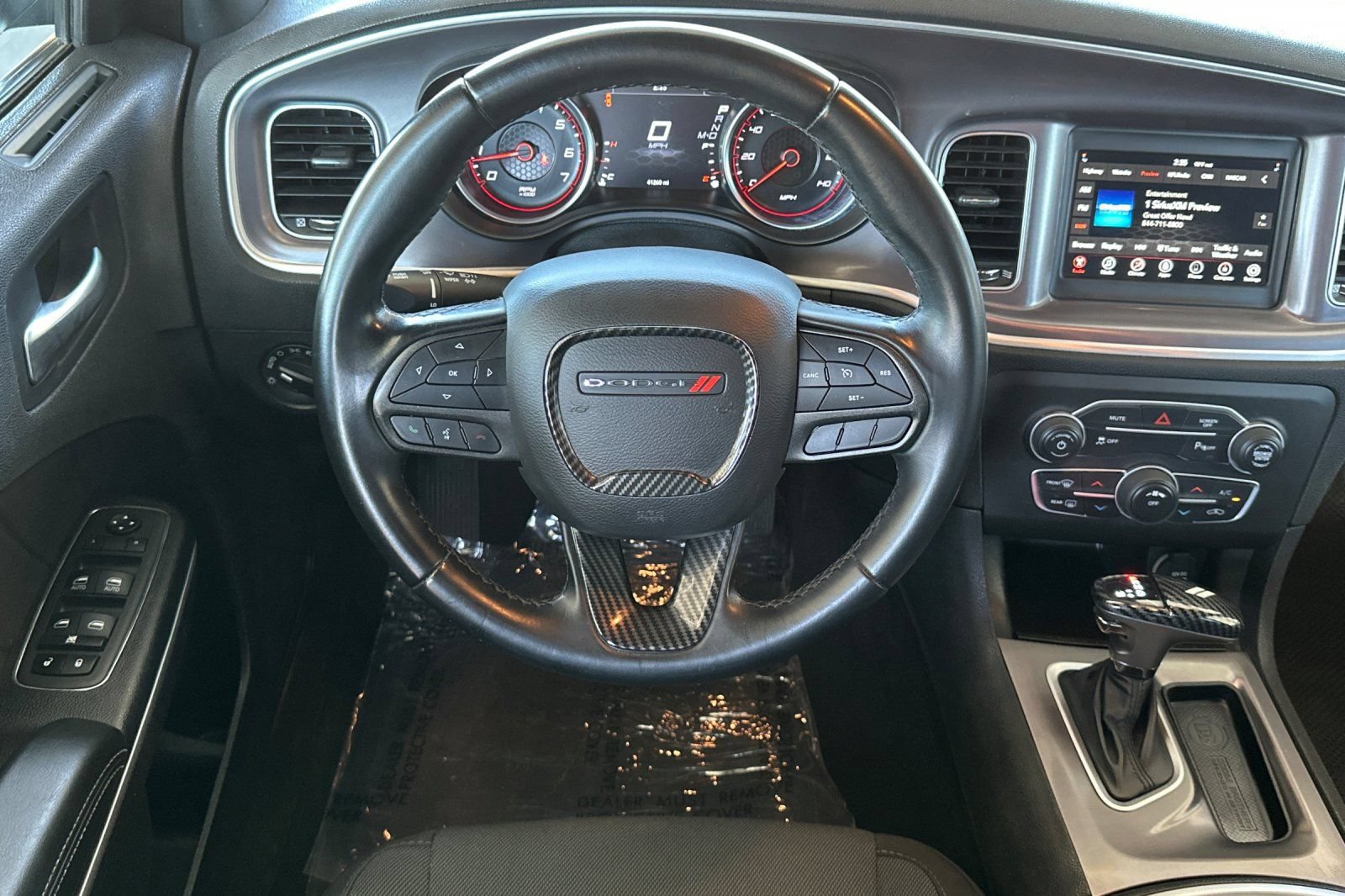 Used 2022 Dodge Charger SXT RWD image 22