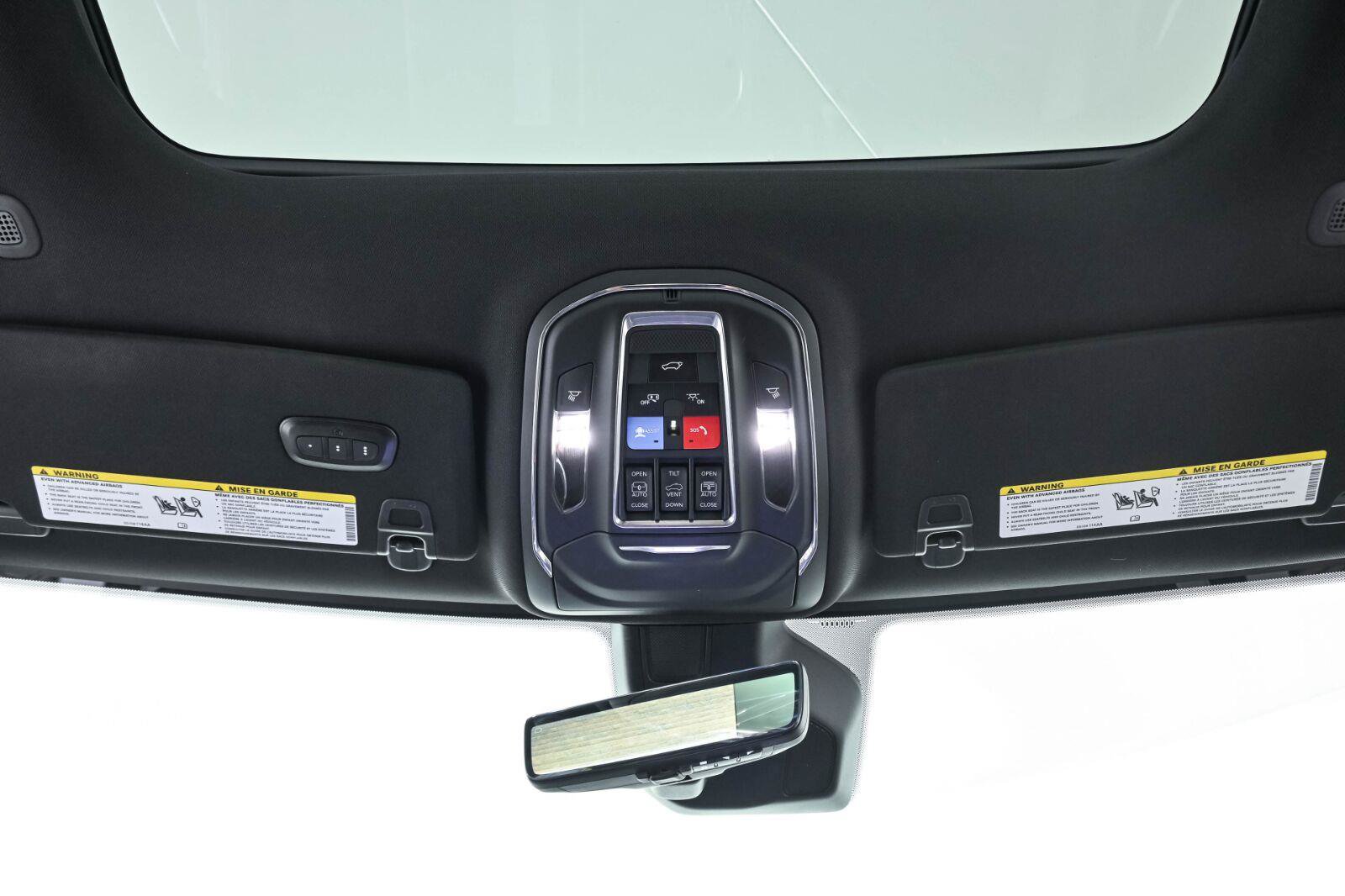 Used 2024 Jeep Grand Cherokee L Limited w/ Luxury Tech Group II AWD/4WD image 18