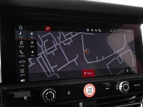 New 2026 Porsche Macan image 15