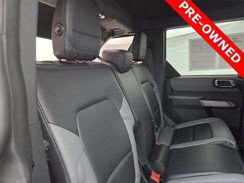 Used 2022 Ford Bronco Black Diamond w/ Sasquatch Package image 20