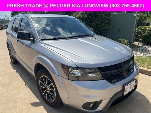 Used 2018 Dodge Journey SXT w/ Connectivity Group image 3
