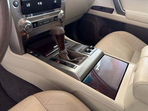 Used 2019 Lexus GX 460 Premium w/ Premium Package AWD/4WD image 21