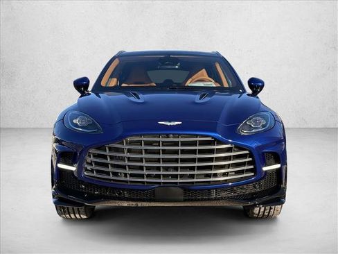 New 2026 Aston Martin DBX 707 image 9