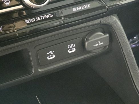 New 2026 Honda Pilot Touring image 16