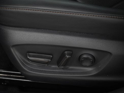 Used 2019 Toyota Camry XLE FWD image 21