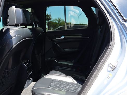 Used 2019 Audi SQ5 Premium Plus w/ Premium Plus Package image 34