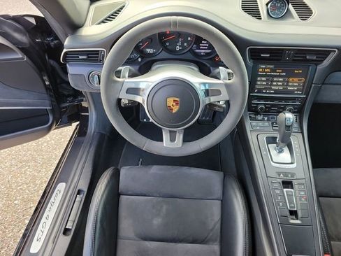 Used 2016 Porsche 911 Targa 4S image 11
