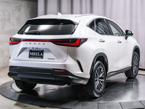 Used 2025 Lexus NX 250 FWD image 4
