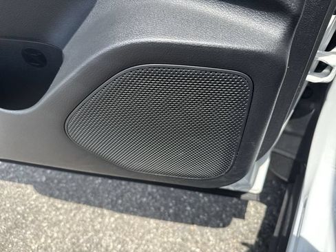 Used 2023 Nissan Rogue SV FWD image 25