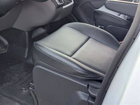 New 2026 Ford Transit 250 Low Roof RWD image 4