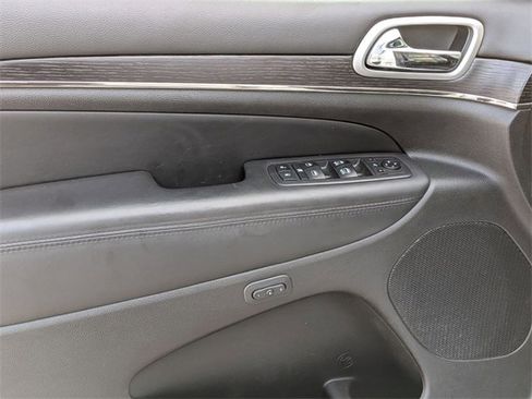 Certified 2018 Jeep Grand Cherokee High Altitude image 14