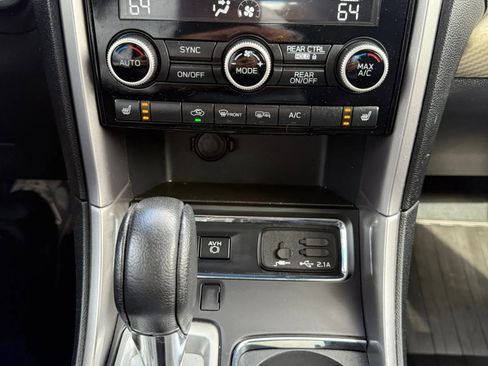 Used 2020 Subaru Ascent Premium w/ Convenience Package image 24