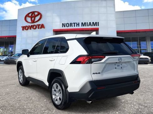Used 2025 Toyota RAV4 LE FWD image 3