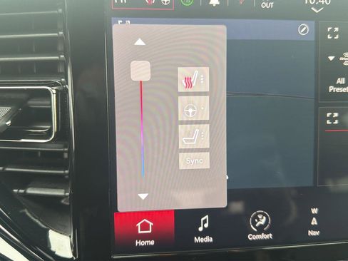 Used 2025 Dodge Durango GT image 25