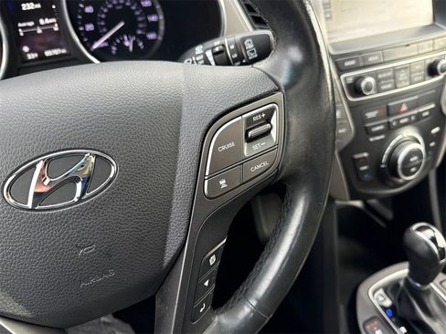 Used 2017 Hyundai Santa Fe SE w/ SE Ultimate Tech Package 03 image 25