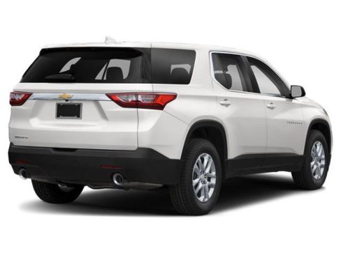Used 2019 Chevrolet Traverse LS w/ LPO, Floor Liner Package FWD image 6