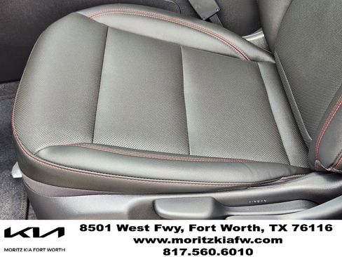 Used 2025 Chevrolet Trax RS w/ Driver Confidence Package FWD image 23