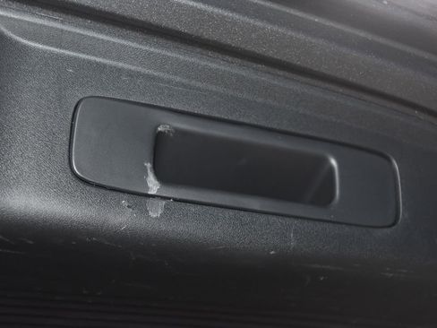 Used 2024 Honda HR-V LX image 34