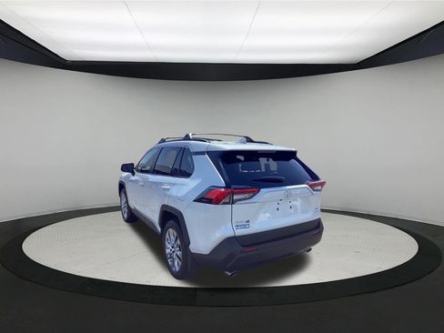 Used 2025 Toyota RAV4 XLE Premium AWD/4WD image 6