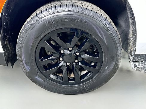 Used 2021 Chevrolet Tahoe LS image 8