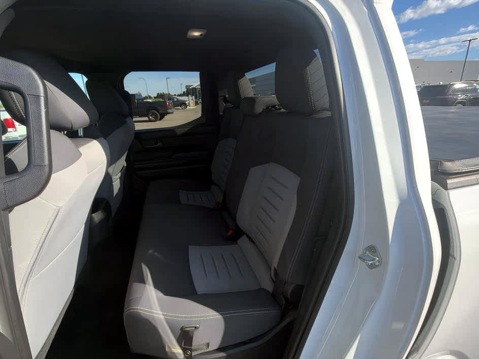 Used 2024 Toyota Tacoma TRD Sport AWD/4WD image 21