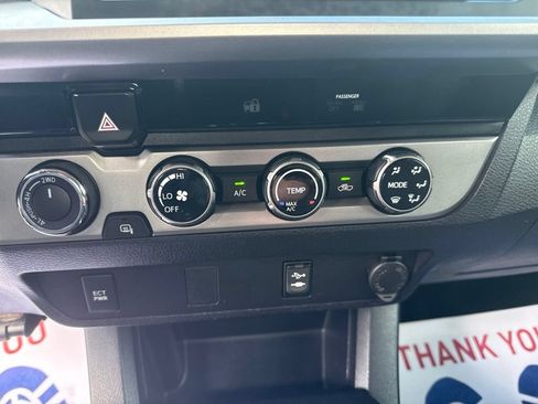 Used 2017 Toyota Tacoma SR5 w/ Tow Package AWD/4WD image 20