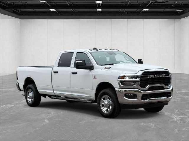 Used 2026 RAM 3500 Tradesman AWD/4WD image 3