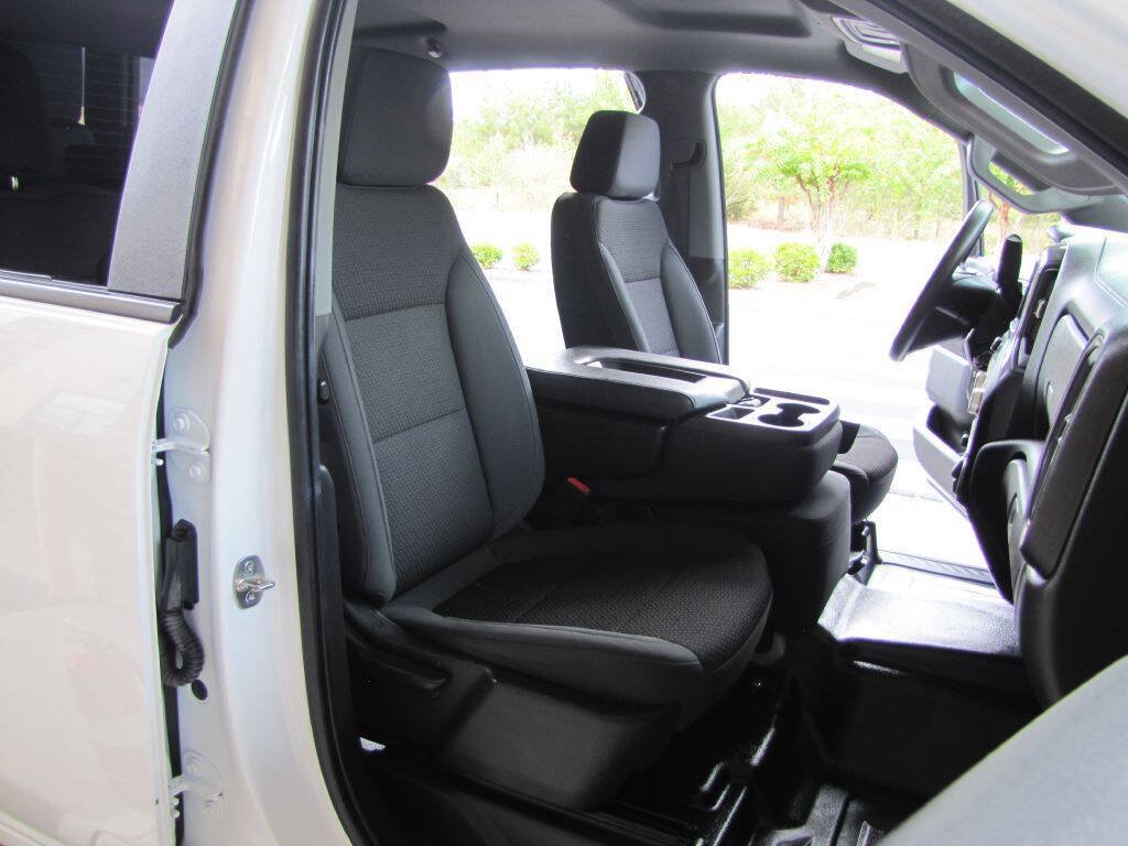Used 2021 GMC Sierra 2500 4x4 Crew Cab w/ Convenience Package image 22