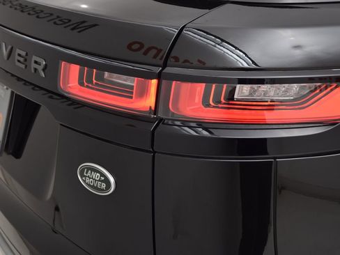 Used 2022 Land Rover Range Rover Velar R-Dynamic S image 13