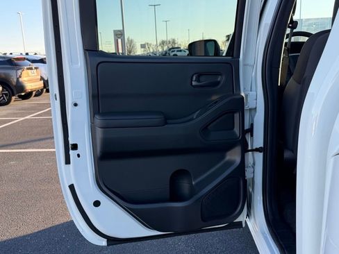 New 2026 Nissan Frontier SV image 15