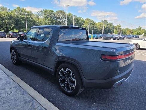 Used 2025 Rivian R1T Adventure Dual AWD/4WD image 10