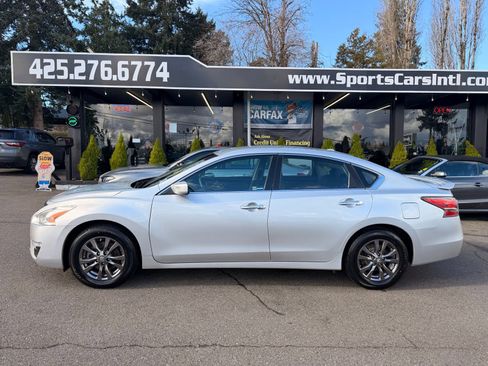 Used 2015 Nissan Altima 2.5 S w/ Special Edition Package image 10