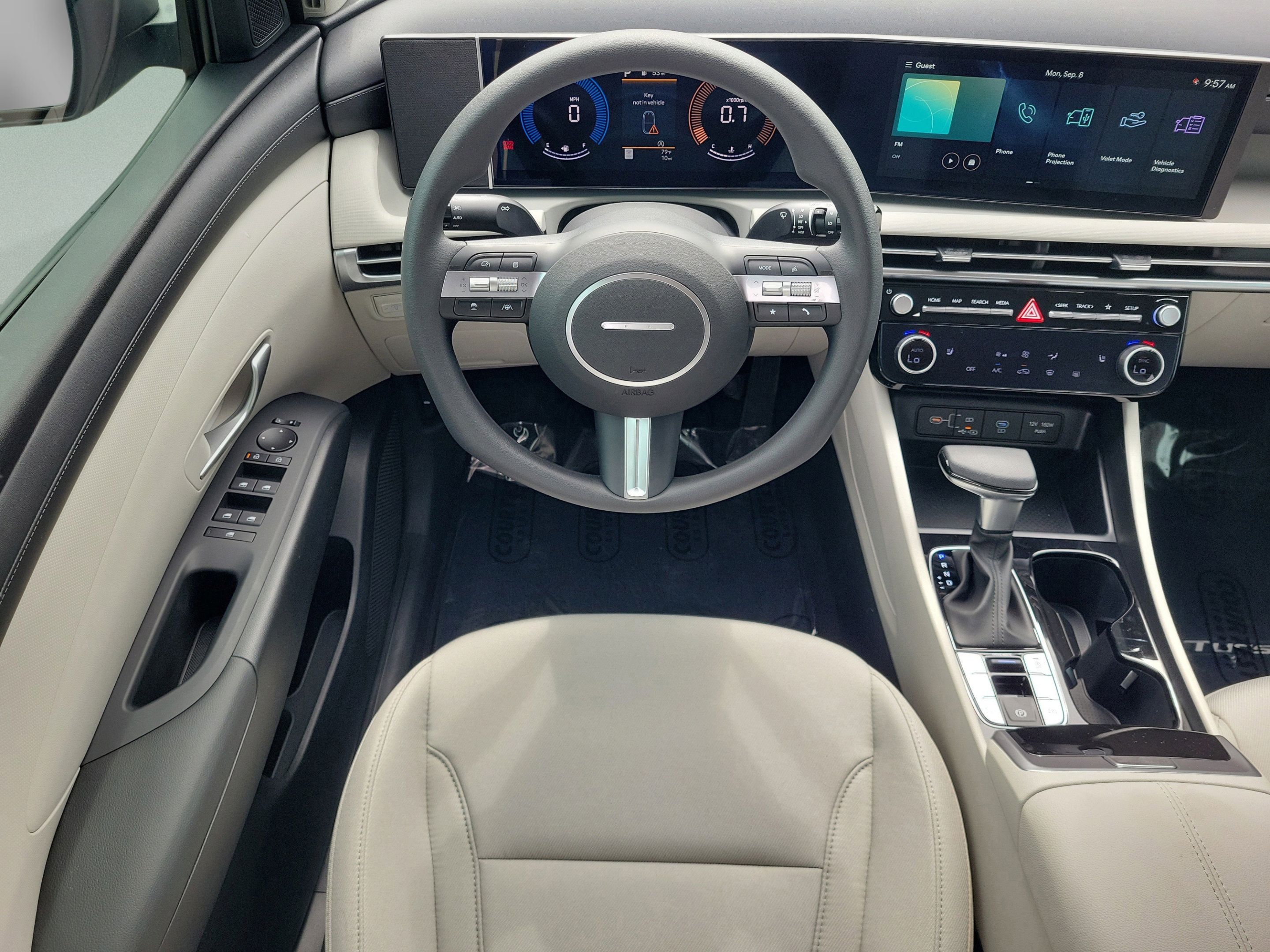 New 2026 Hyundai Tucson SEL Plus FWD image 13