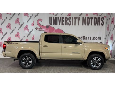 Used 2019 Toyota Tacoma TRD Sport RWD image 9