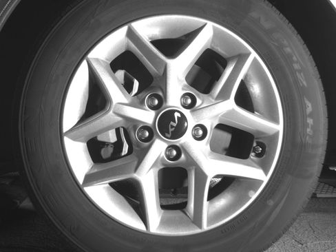 Used 2025 Kia Soul LX w/ LX Technology Package image 12