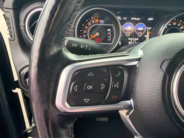 Used 2020 Jeep Gladiator Overland AWD/4WD image 14