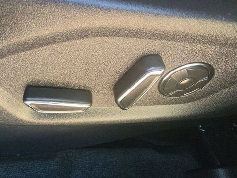 Used 2016 Ford Explorer Platinum AWD/4WD image 18