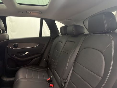 Certified 2018 Mercedes-Benz GLC 300 4MATIC image 19