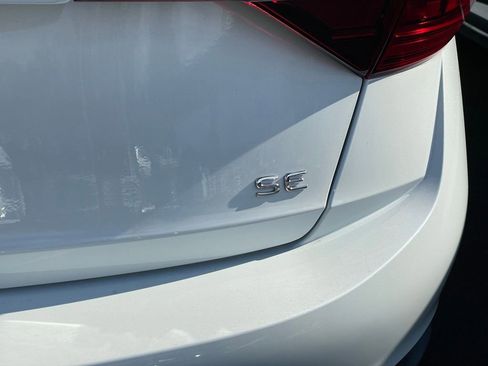 Certified 2023 Volkswagen Jetta SE w/ Panoramic Sunroof Package image 24