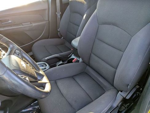 Used 2015 Chevrolet Cruze LT image 15