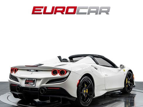 Used 2022 Ferrari F8 Tributo RWD image 6