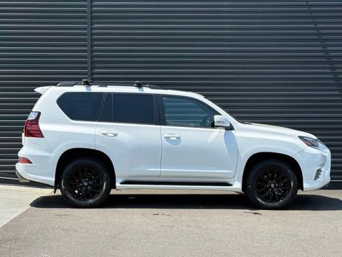 Used 2022 Lexus GX 460 w/ Black Line Special Edition AWD/4WD image 8